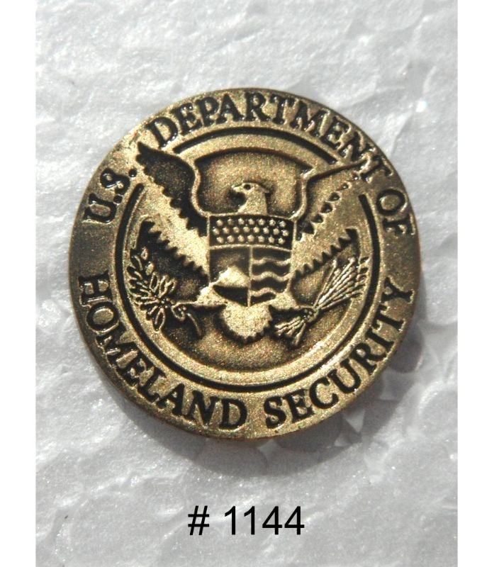 US Dept of Homeland Security Pin w/ Tom Ridge 1144